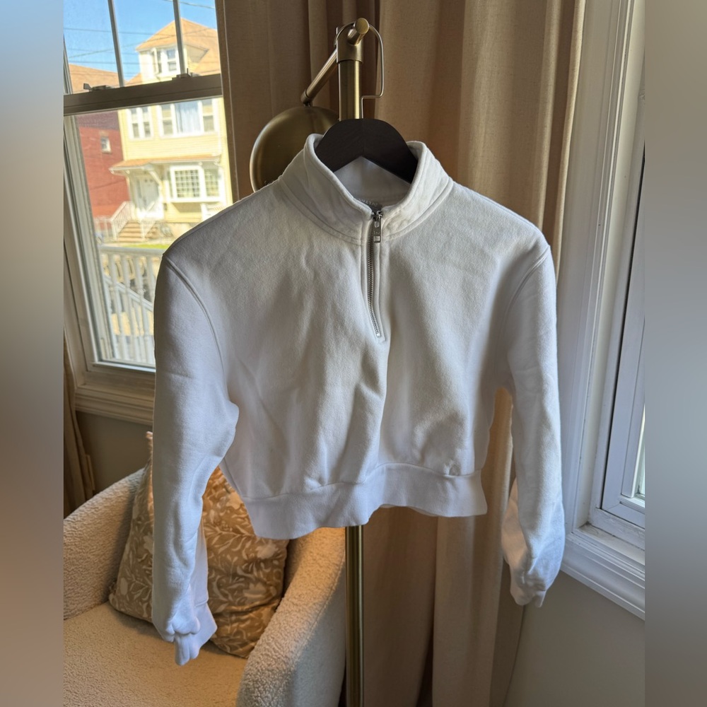TnA White Half-Zip Sweatshirt | Small